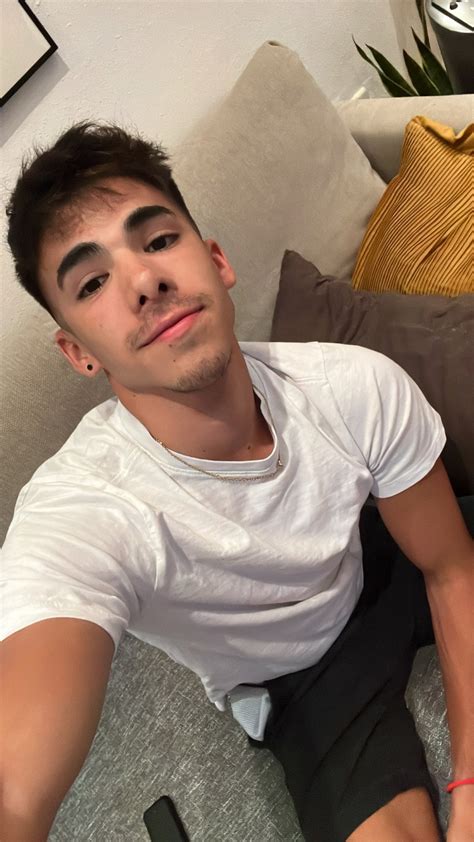 Conoce al Twink Argentino Virgocam 